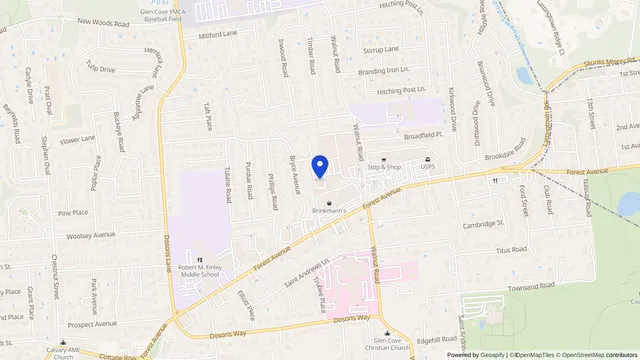 Mapa que muestra la ubicación de Glen Cove Center for Nursing and Rehabilitation en 6 Medical Plaza, Glen Cove, NY 11542 — DachiPlus ofrece transporte médico aquí.