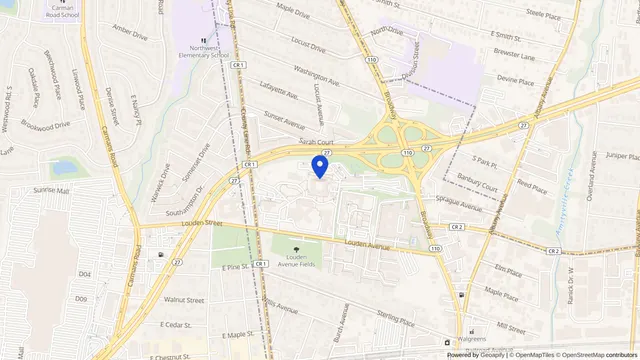 Mapa que muestra la ubicación de South Oaks Hospital en 400 Sunrise Hwy, Amityville, NY 11701 — DachiPlus ofrece transporte médico aquí.