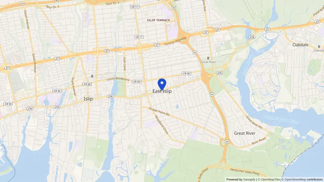 Mapa que muestra la ubicación de East Islip en East Islip, Condado de Suffolk, NY — DachiPlus ofrece transporte médico aquí.