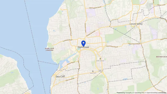 Map showing the location of Glen Cove at Glen Cove, Nassau County, NY, served by DachiPlus medical transportation.