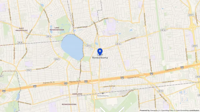 Mapa que muestra la ubicación de Lake Ronkonkoma en Lake Ronkonkoma, Condado de Suffolk, NY — DachiPlus ofrece transporte médico aquí.