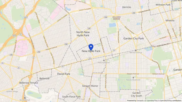 Mapa que muestra la ubicación de New Hyde Park en New Hyde Park, Condado de Nassau, NY — DachiPlus ofrece transporte médico aquí.
