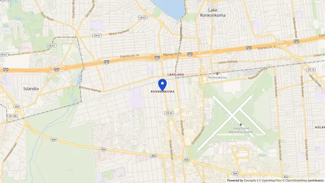 Mapa que muestra la ubicación de Ronkonkoma en Ronkonkoma, Condado de Suffolk, NY — DachiPlus ofrece transporte médico aquí.