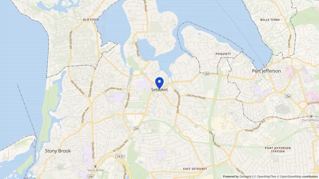 Mapa que muestra la ubicación de Setauket en Setauket, Condado de Suffolk, NY — DachiPlus ofrece transporte médico aquí.