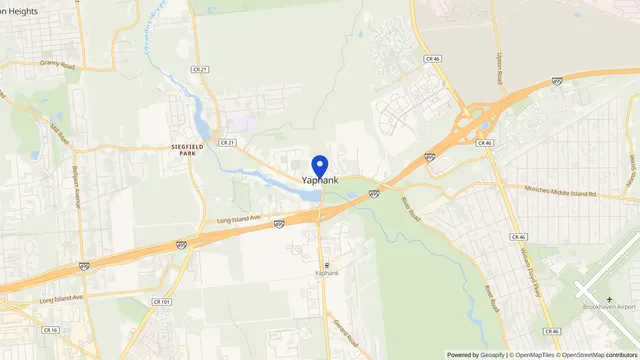 Mapa que muestra la ubicación de Yaphank en Yaphank, Condado de Suffolk, NY — DachiPlus ofrece transporte médico aquí.